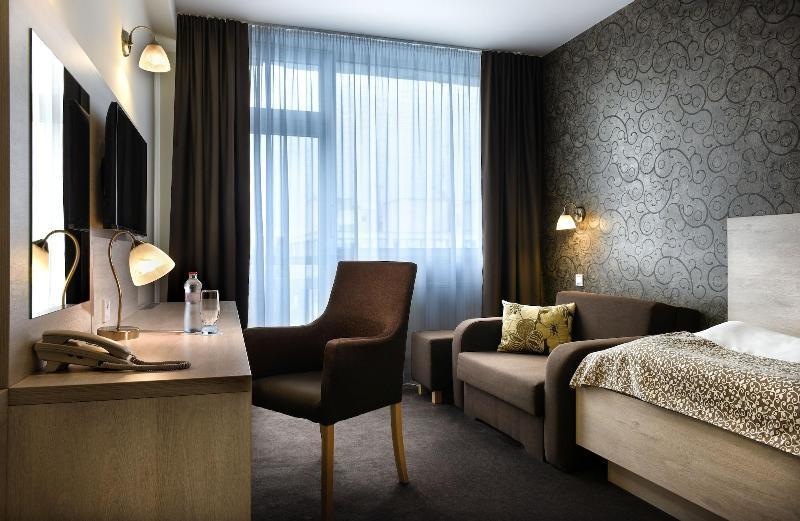 Hotel Magnolia Piestany Bagian luar foto