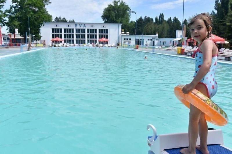 Hotel Magnolia Piestany Bagian luar foto