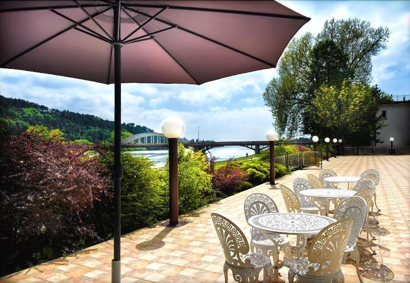 Hotel Magnolia Piestany Bagian luar foto