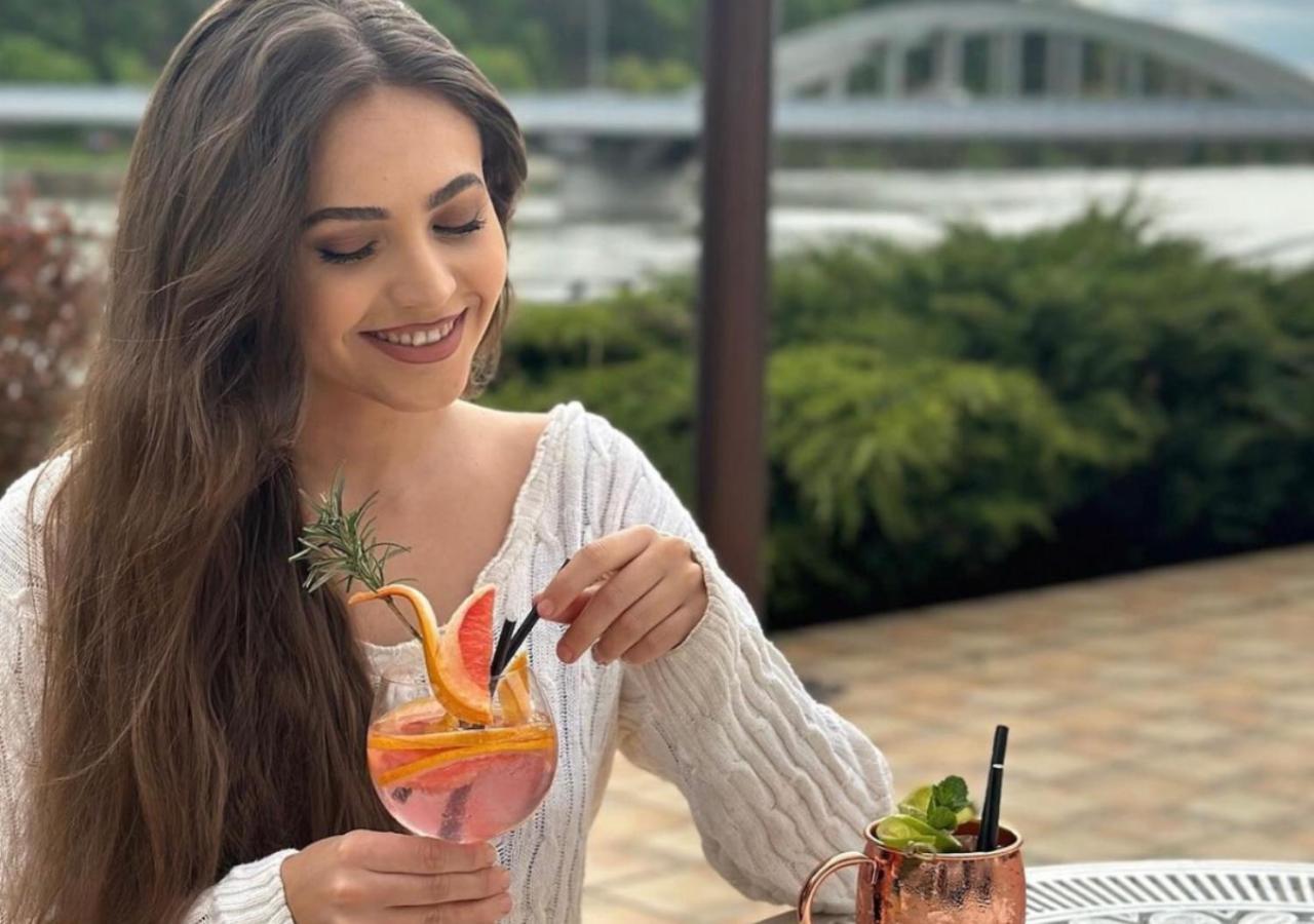 Hotel Magnolia Piestany Bagian luar foto
