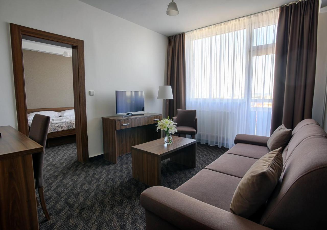 Hotel Magnolia Piestany Bagian luar foto