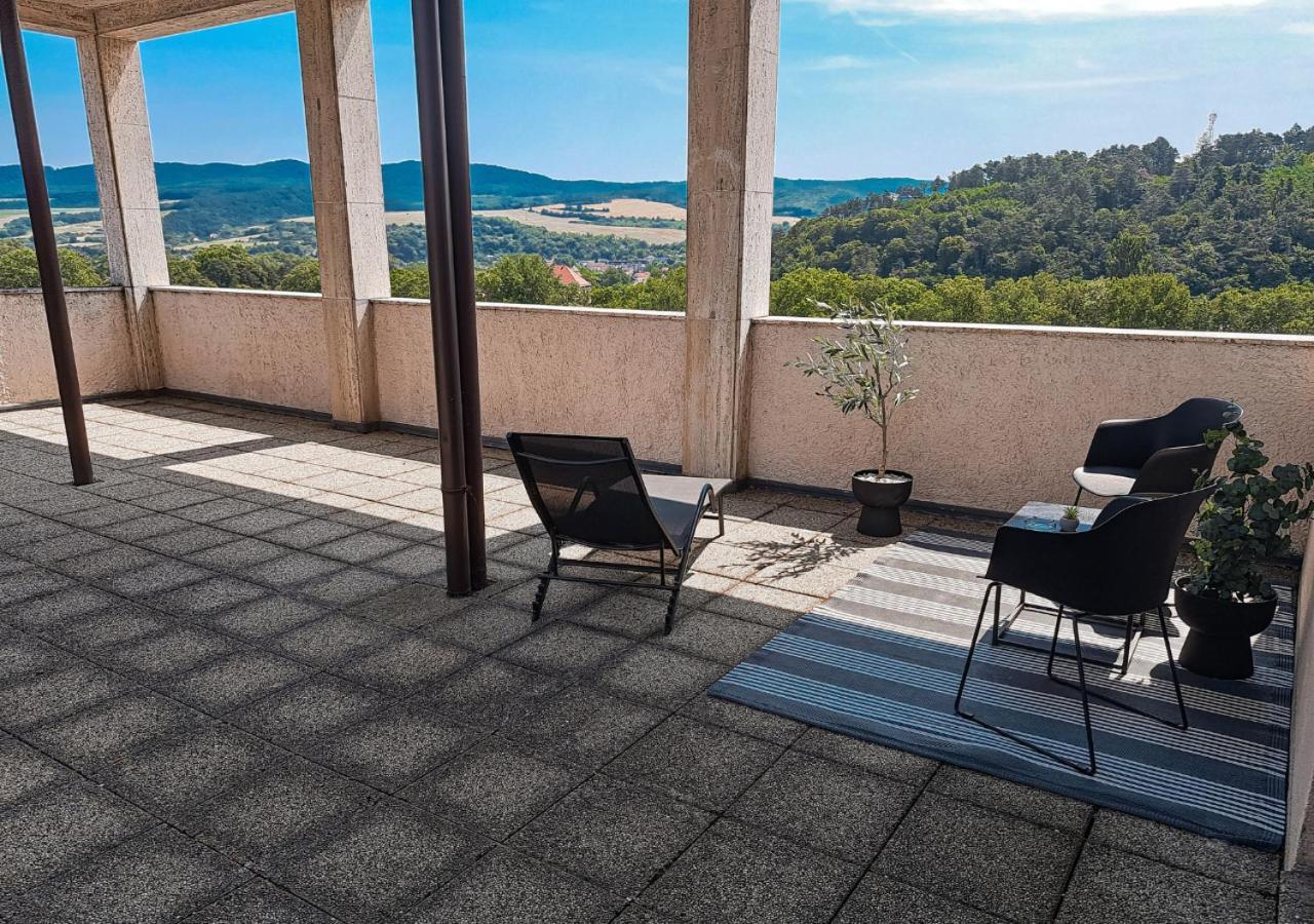 Hotel Magnolia Piestany Bagian luar foto